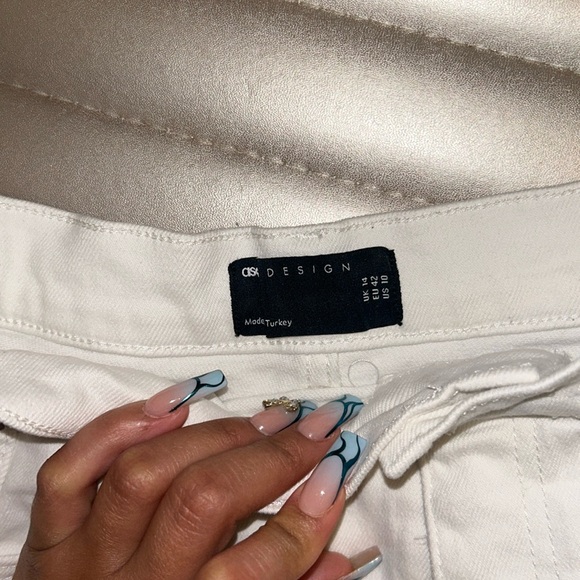 White ASOS shorts - Picture 2 of 3